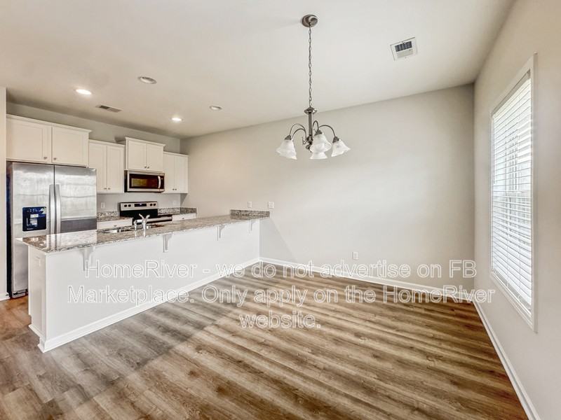 1766 Snead Dr - Photo 4 of 22