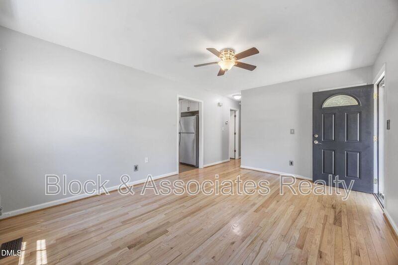 427 W Park St - Photo 2 of 18