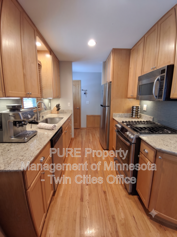 5103 Belwood Ln - Photo 2 of 12
