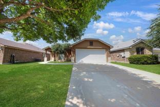 408 Bashaw Loop - Photo 1 of 1
