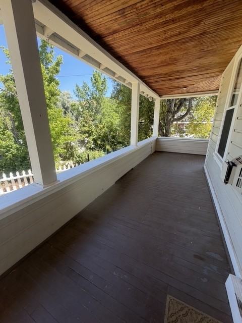 10760 Fleehart St - Photo 2 of 25