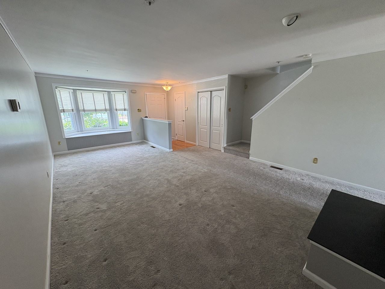 304 Huntington Ct #62 - Photo 4 of 23