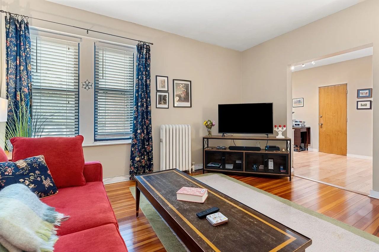 1404 Commonwealth Ave - Photo 6 of 18