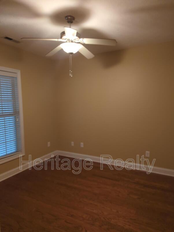 655 Yorkland Way - Photo 5 of 21