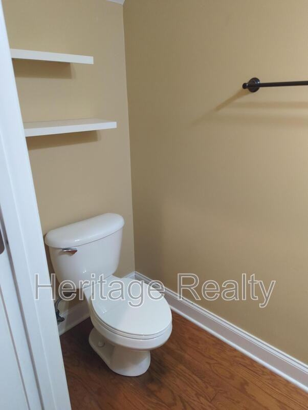 655 Yorkland Way - Photo 6 of 21