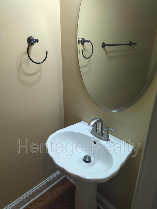 655 Yorkland Way - Photo 7 of 21
