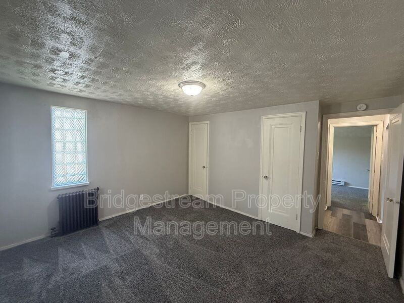 455 Forest Ave #10 - Photo 3 of 7