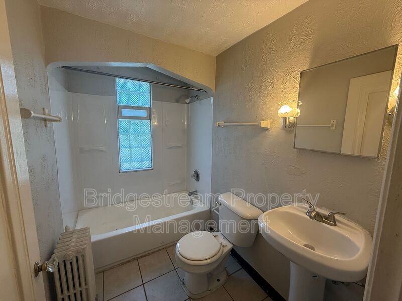 455 Forest Ave #10 - Photo 7 of 7