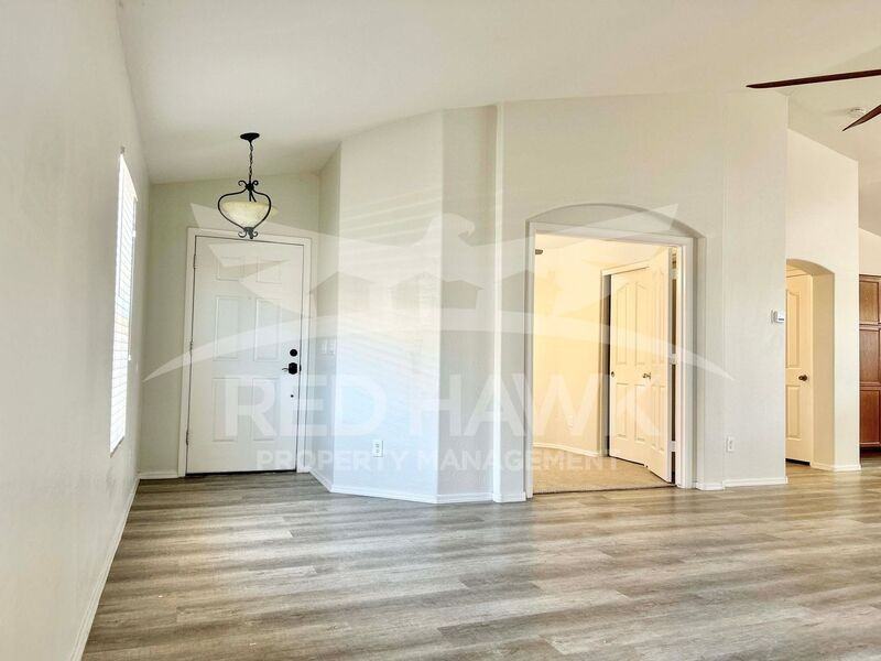 38564 N La Grange Ln - Photo 4 of 24