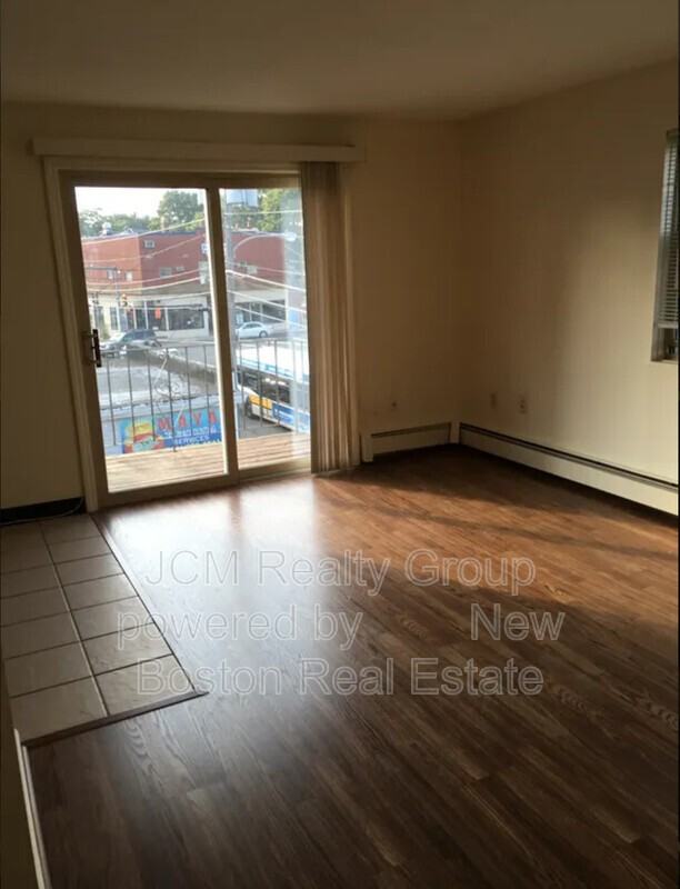540 Chestnut St #11 - Photo 2 of 4
