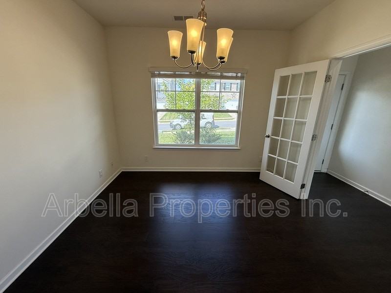 479 Brinkleys Way - Photo 3 of 31