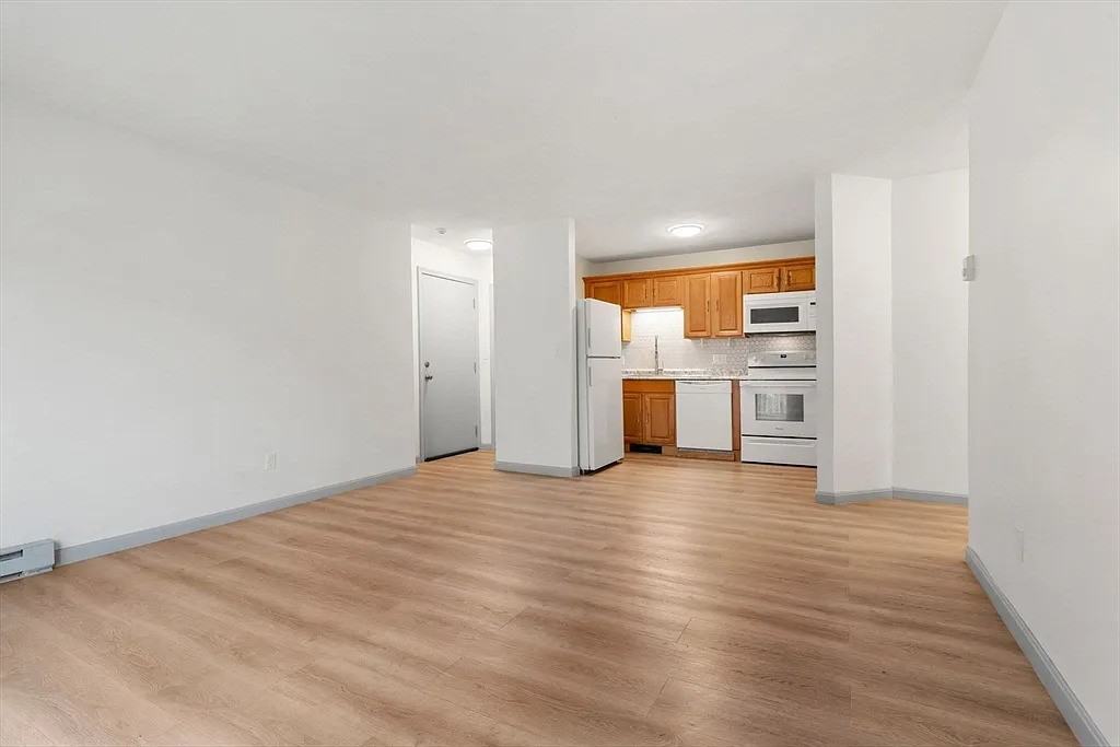8 Lafayette Park #9 - Photo 6 of 15
