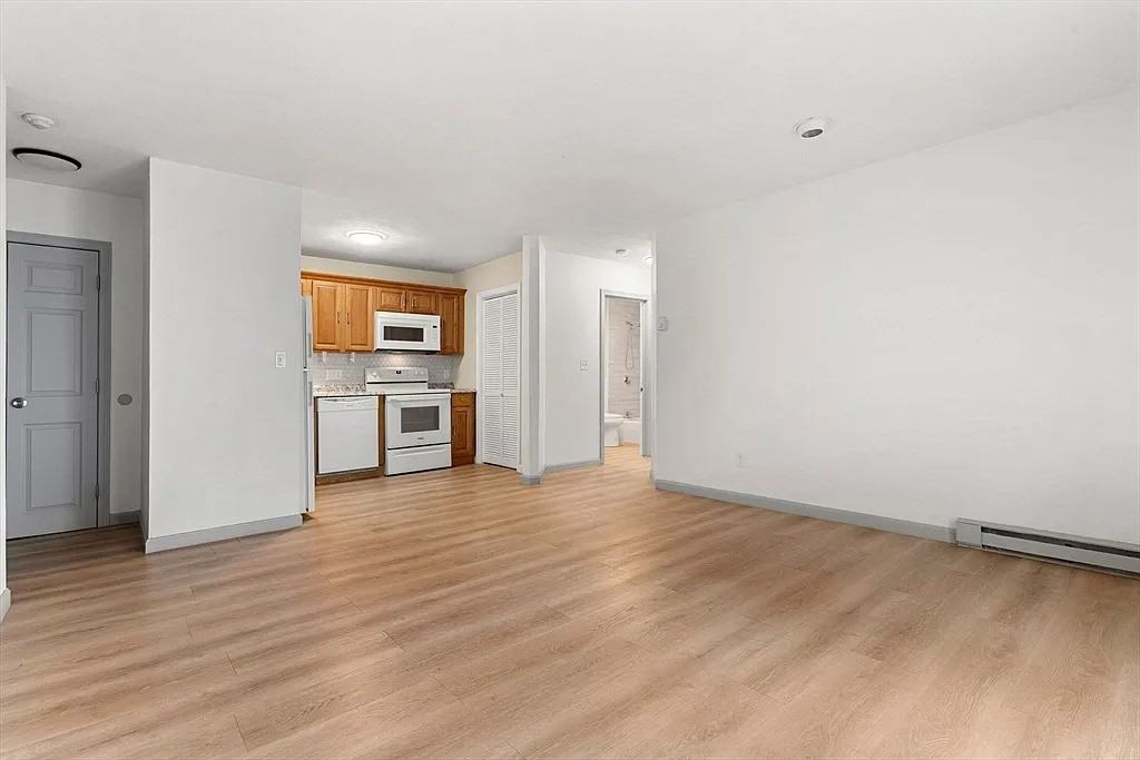 8 Lafayette Park #9 - Photo 7 of 15