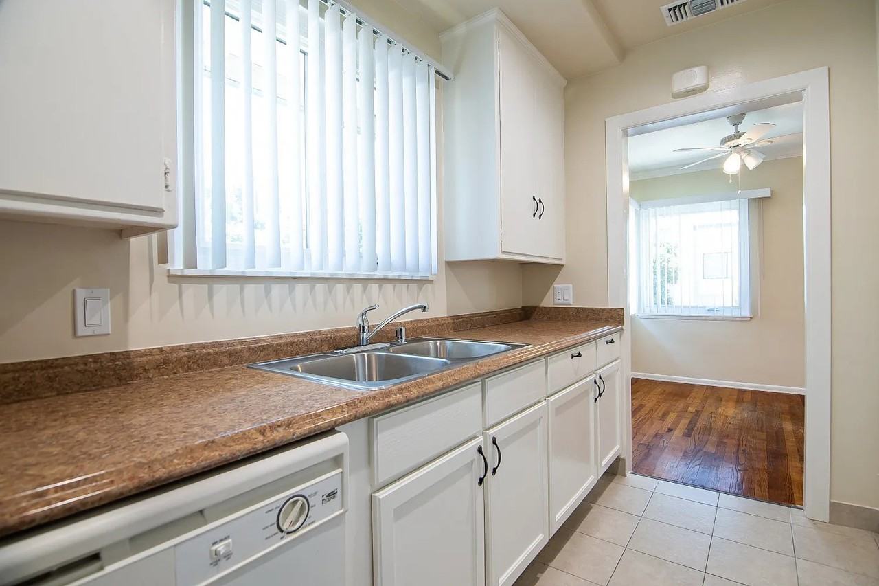 1811 Sherer Ln #12 - Photo 5 of 19