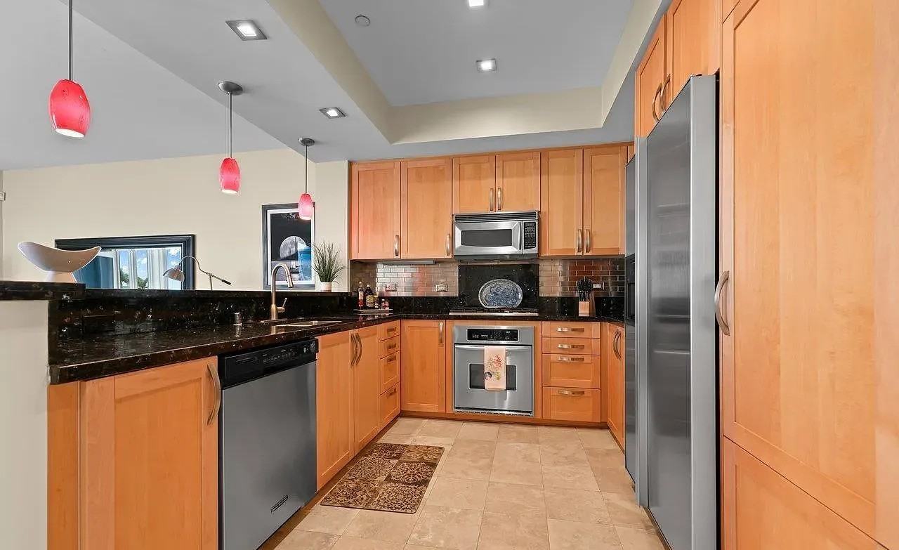5490 La Jolla Blvd #K202 - Photo 2 of 21