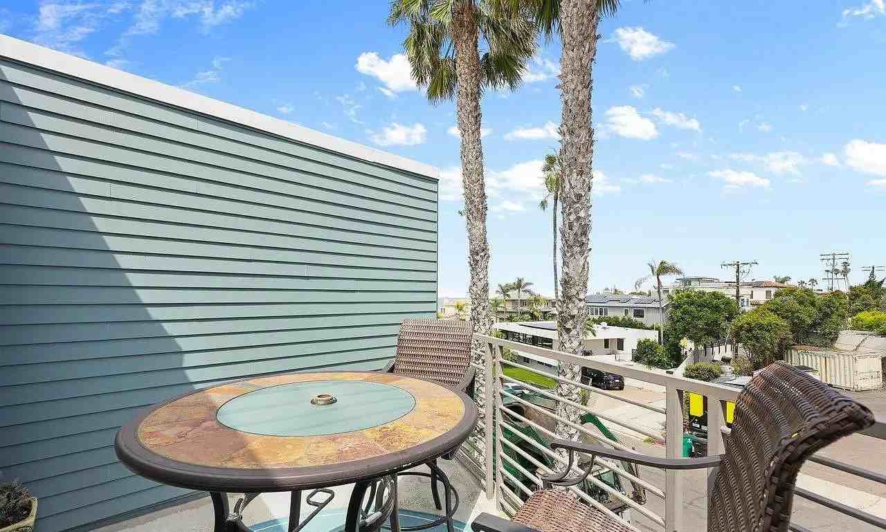 5490 La Jolla Blvd #K202 - Photo 7 of 21