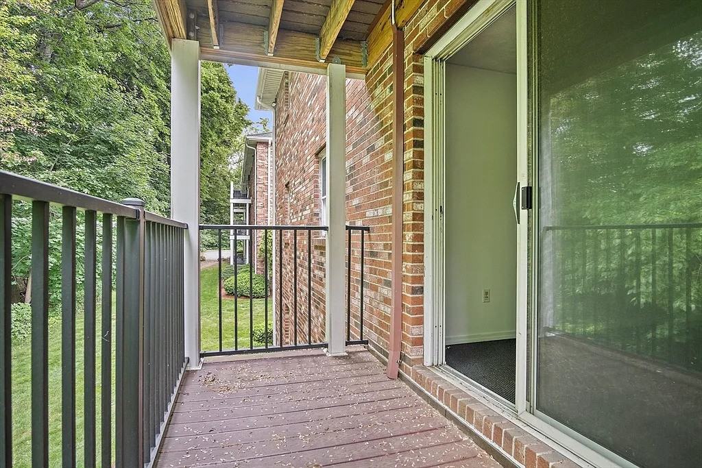 11 Kenmar Dr #13 - Photo 7 of 19