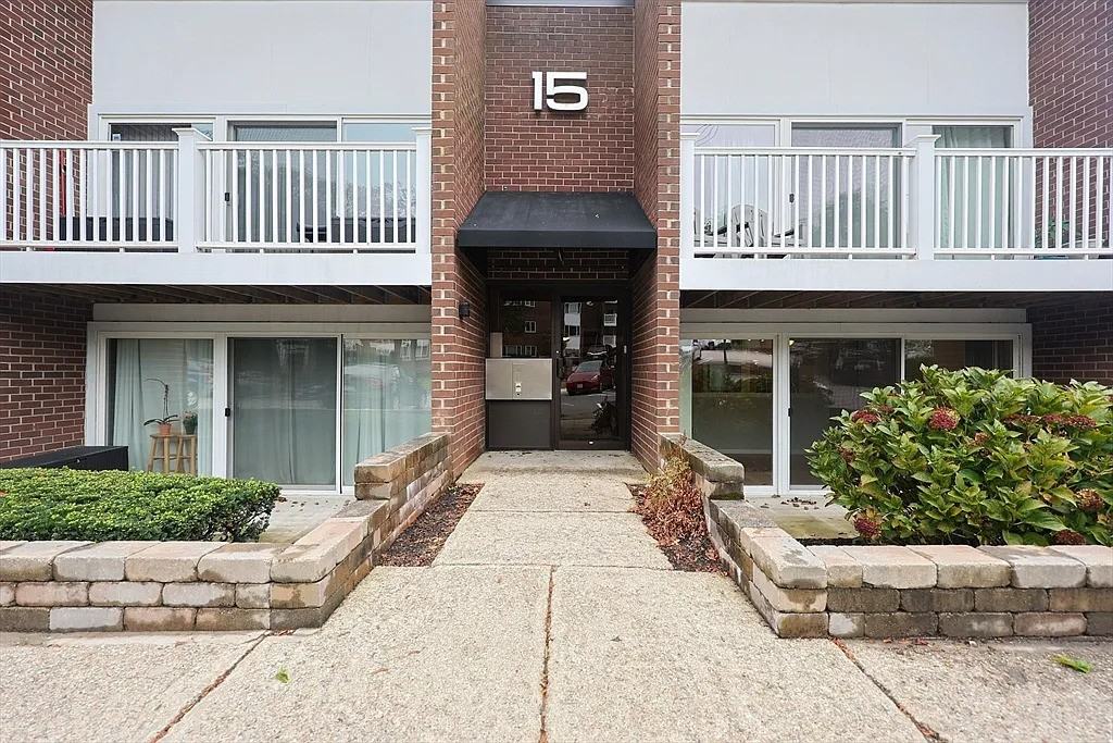15 Jones Ter #2 - Photo 5 of 13