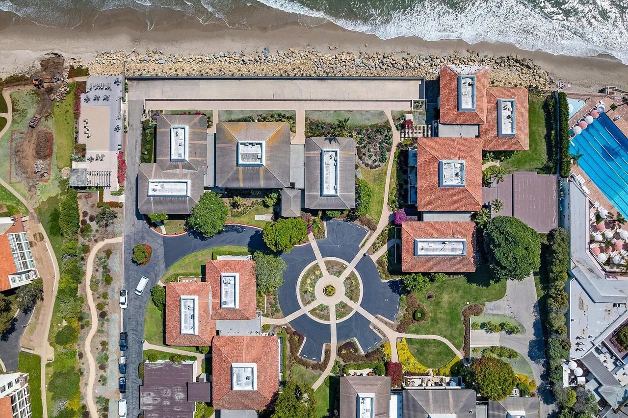 1363 Plaza Pacifica - Photo 5 of 19