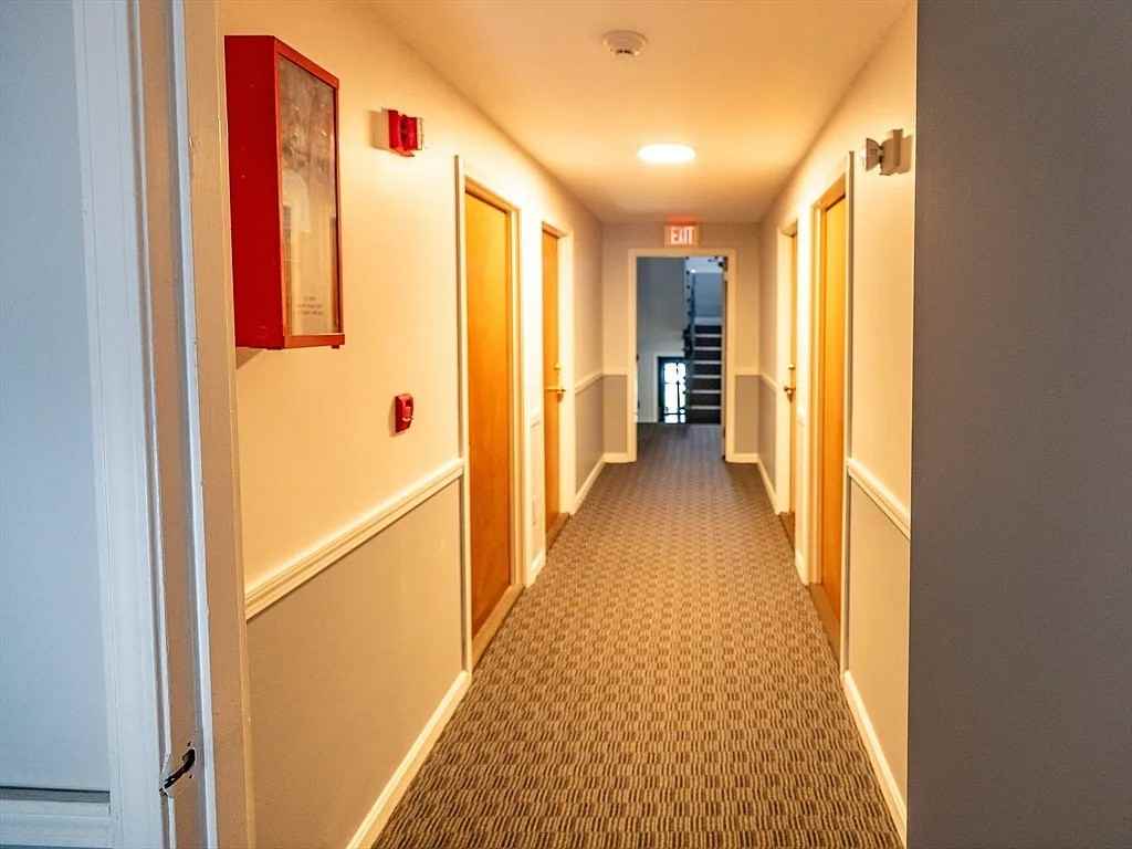 382 Great Rd #B203