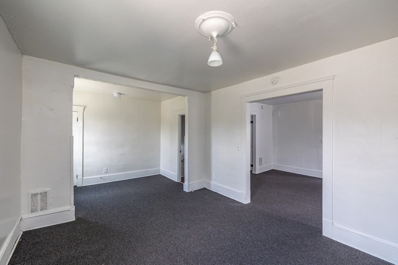 10117 Hampden Ave - Photo 4 of 15