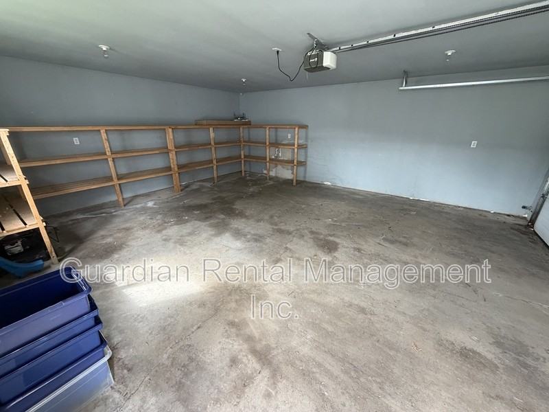 2196 Falconcrest Dr - Photo 6 of 35