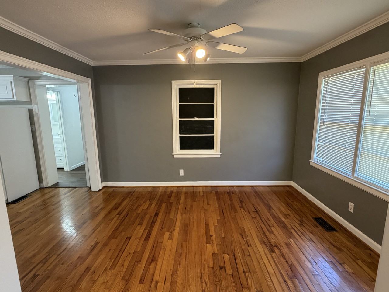 4511 Summerville Rd - Photo 5 of 22