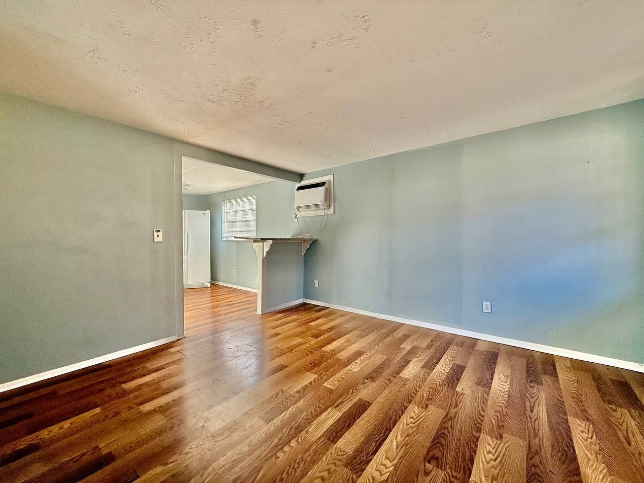 9406 Eastfield Rd #C - Photo 4 of 13