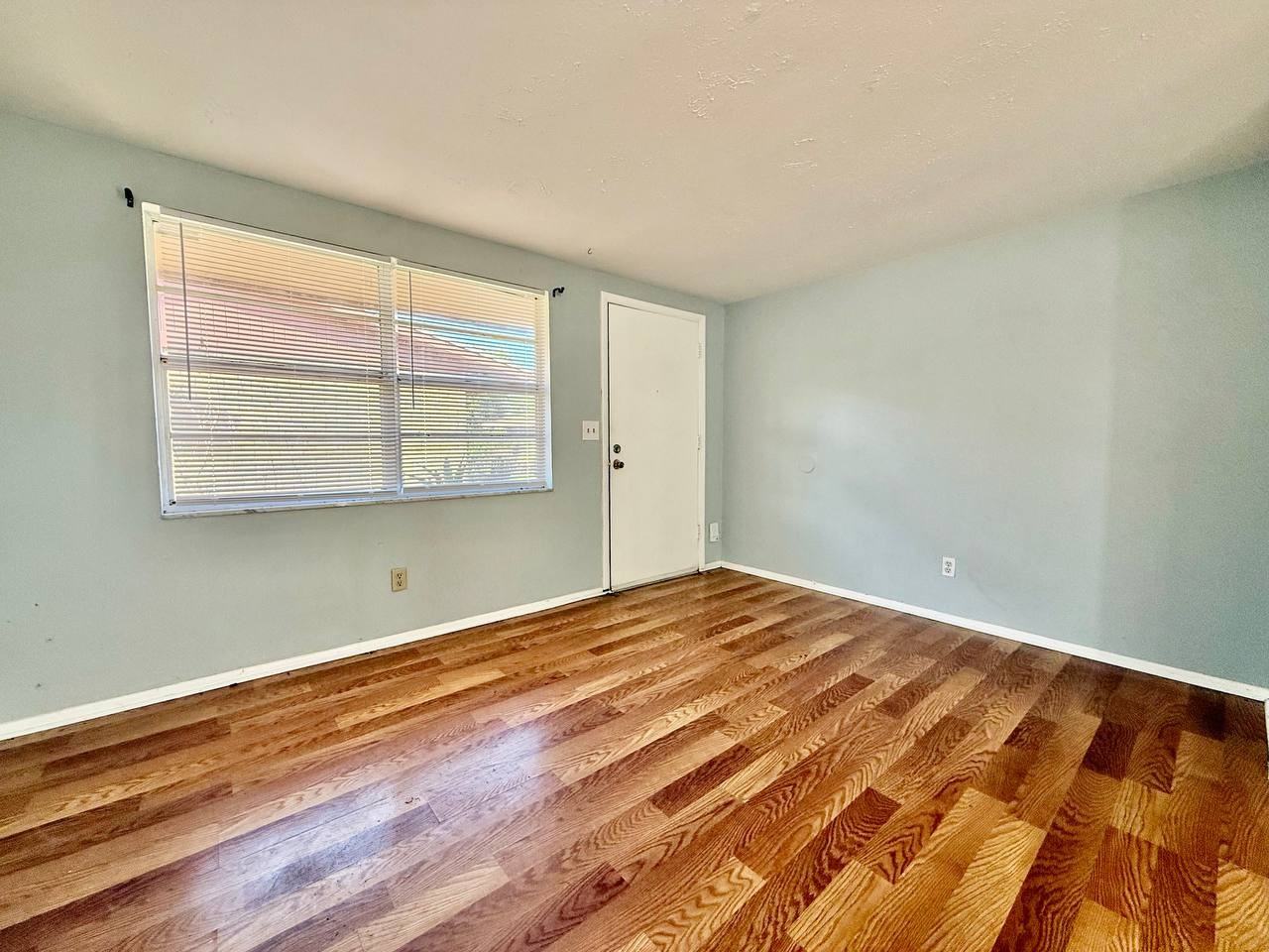 9406 Eastfield Rd #C - Photo 5 of 13