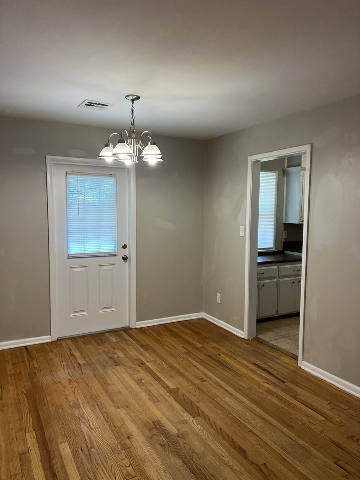 2105 Maple Dr - Photo 6 of 15