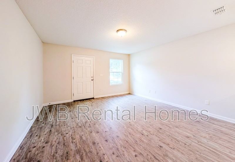 8441 Mcgirts Village Ln - Photo 5 of 16