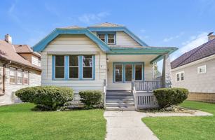 featured image of 4419 N 57th St