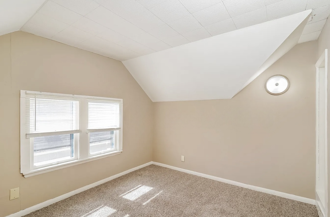 4419 N 57th St - Photo 5 of 6
