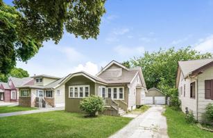 featured image of 2461 N 58th St