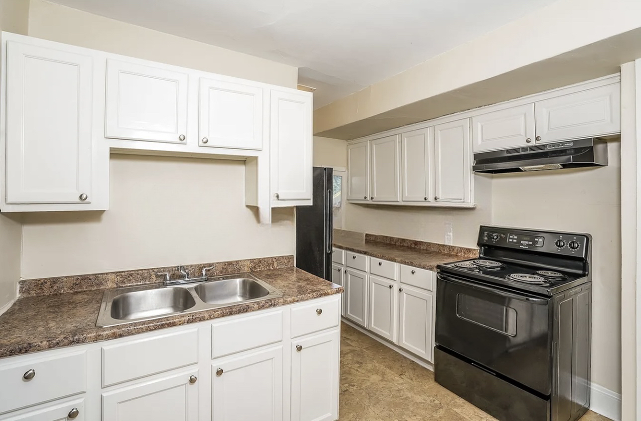 2461 N 58th St - Photo 3 of 6