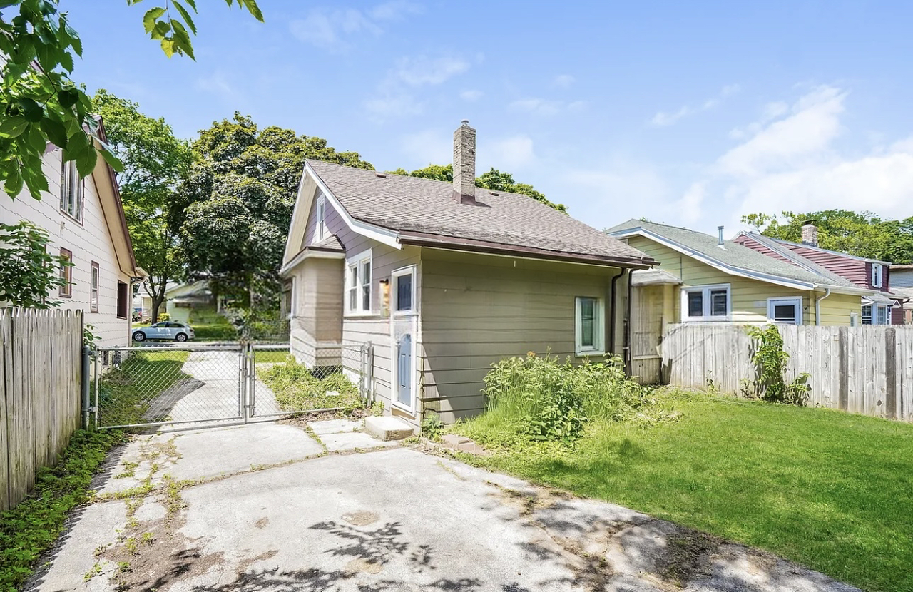 2461 N 58th St - Photo 6 of 6