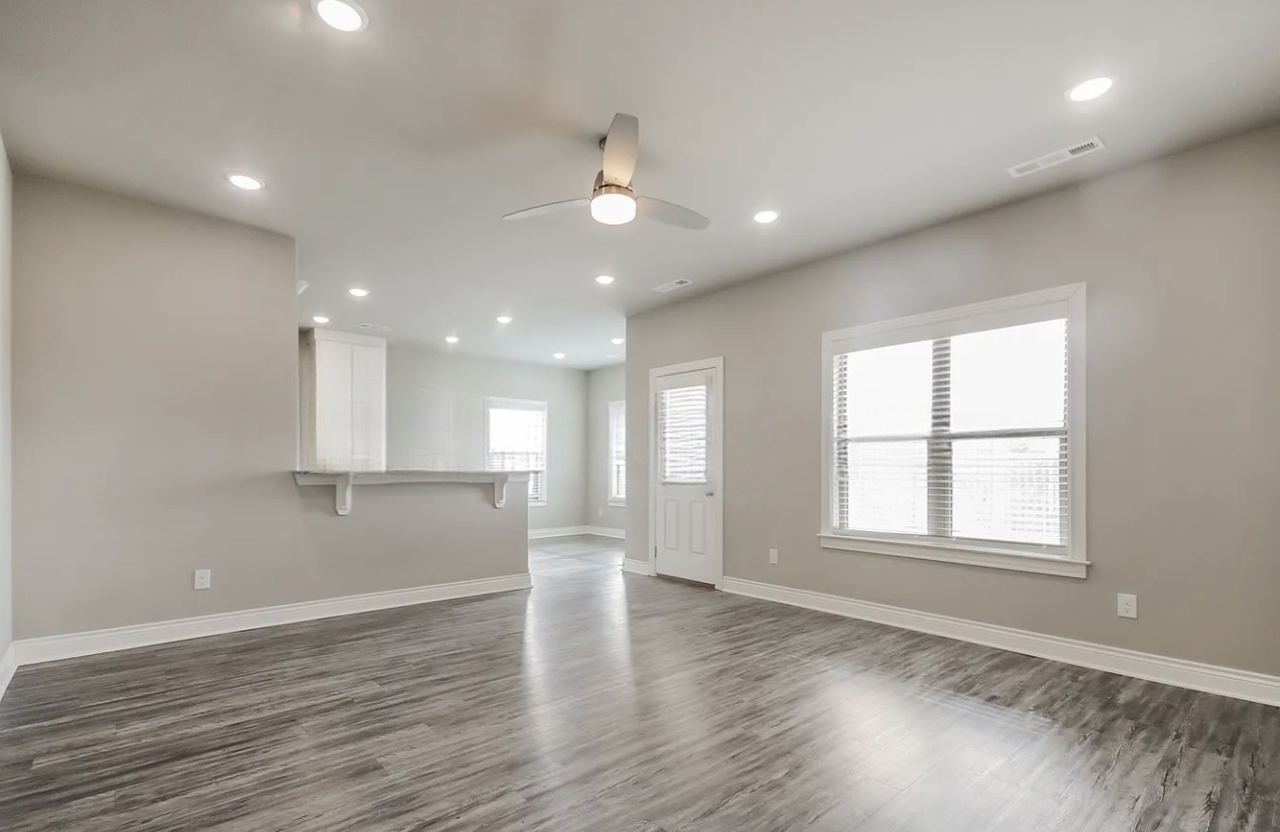 4161 W Bradstreet Ln - Photo 4 of 5