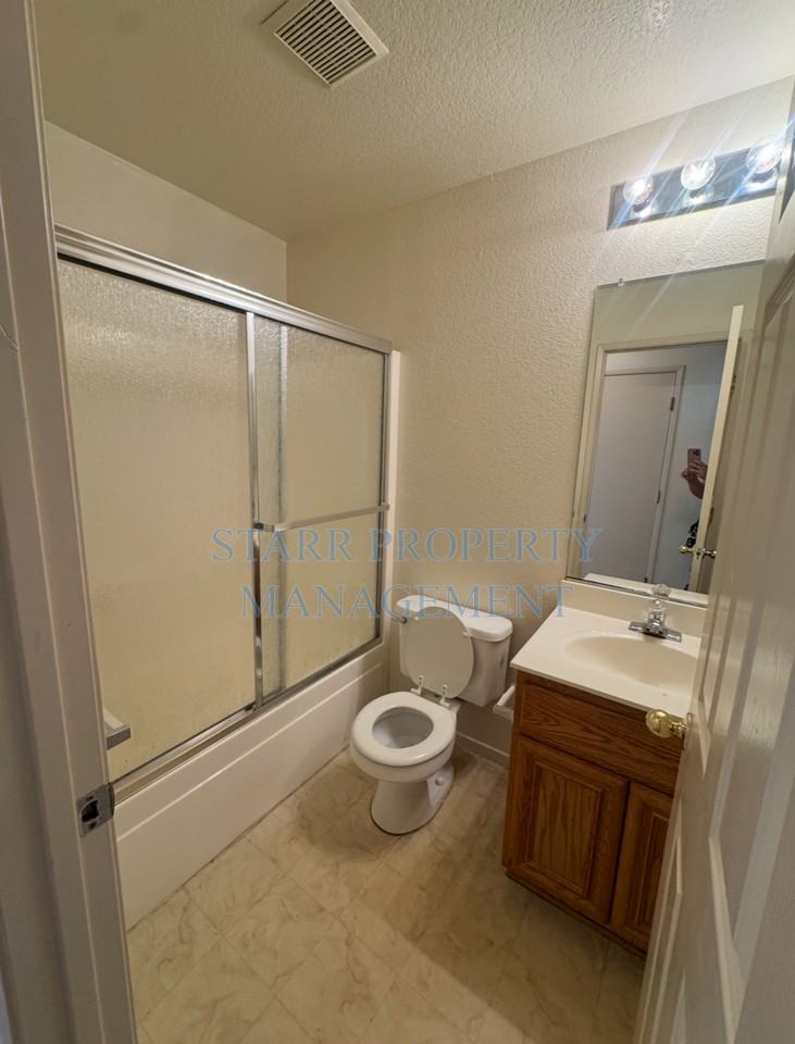 4355 Legacy Ct - Photo 7 of 17