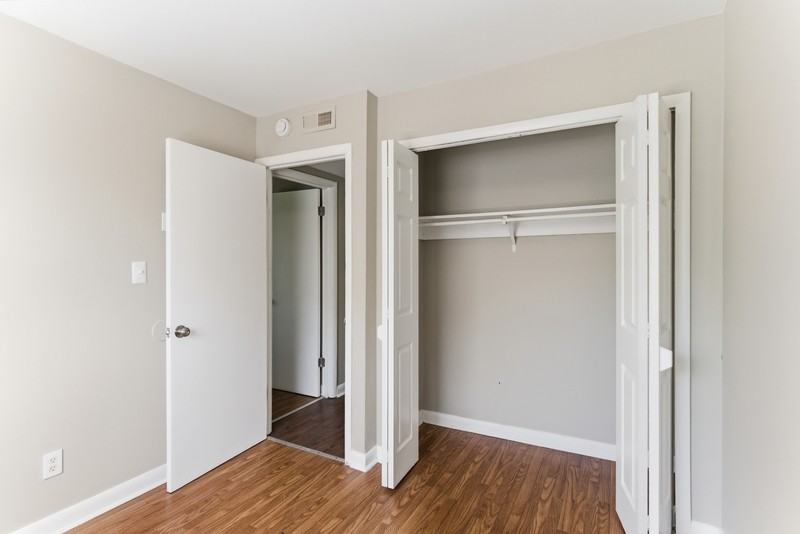 2627 Wimpole Ave - Photo 5 of 10