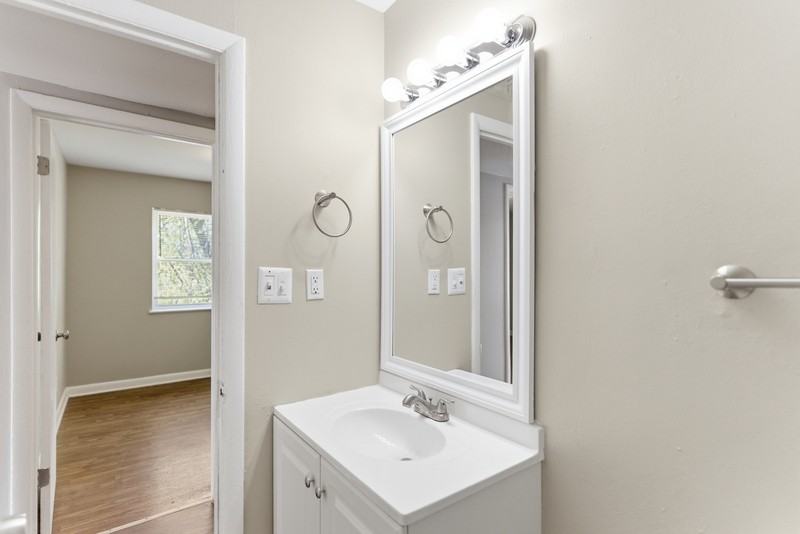 2627 Wimpole Ave - Photo 7 of 10