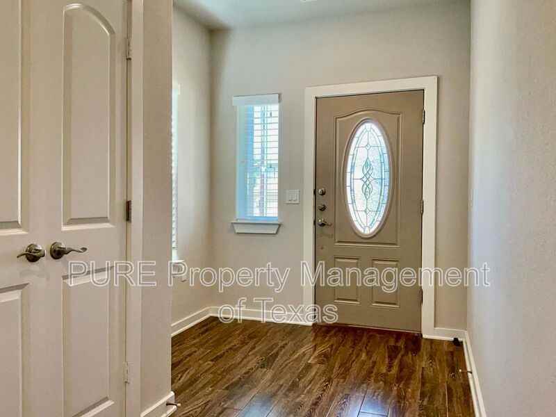 3301 Elija St #B - Photo 2 of 25