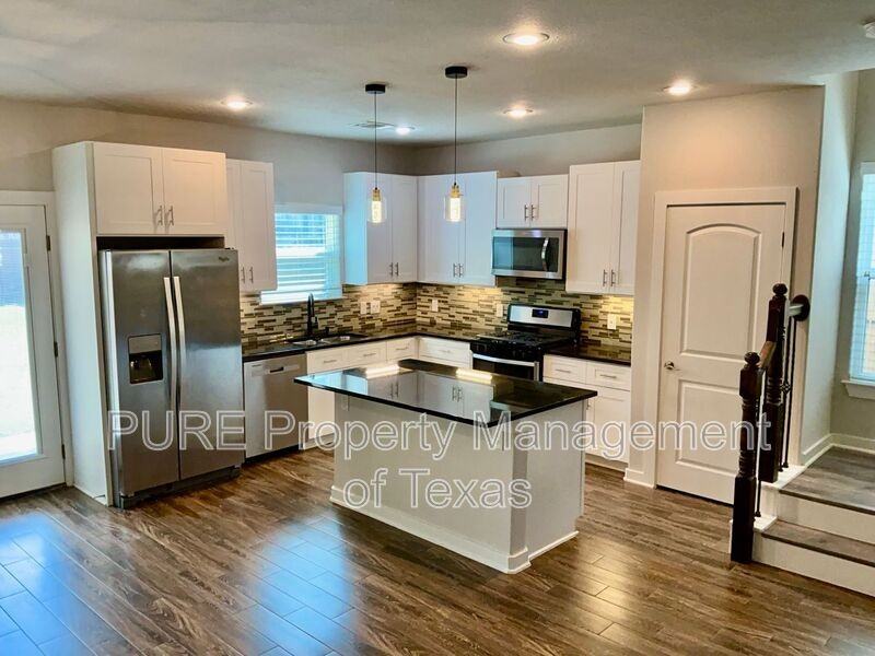 3301 Elija St #B - Photo 6 of 25