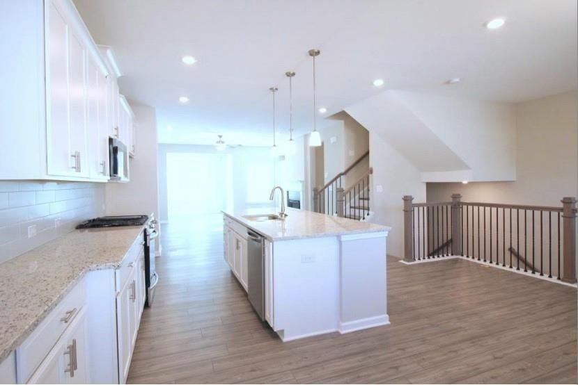 4373 Valtek Ct - Photo 4 of 32