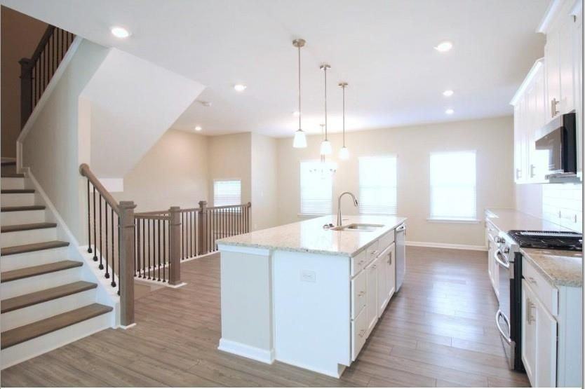 4373 Valtek Ct - Photo 7 of 32