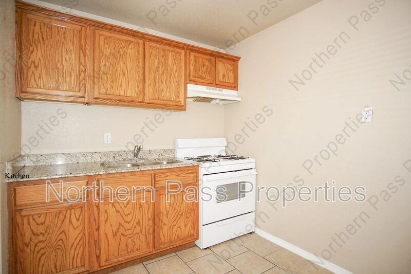 8604 Lawson St #4 - Photo 6 of 14