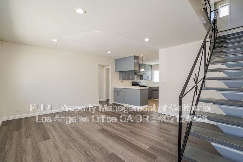 980 W Battery St #1 - Photo 4 of 23