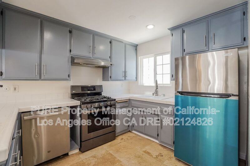 980 W Battery St #1 - Photo 6 of 23