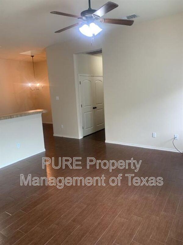 1144 Brendon Lee Ln - Photo 4 of 28