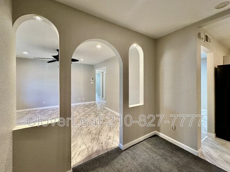 214 Basswood Dr - Photo 6 of 33