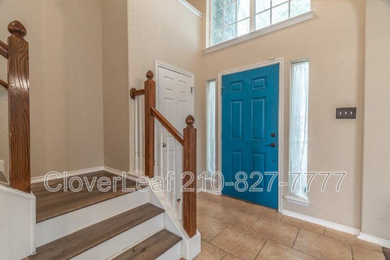 409 Loch Lomond Dr - Photo 5 of 44